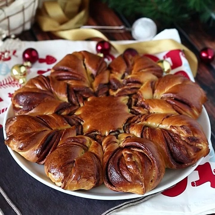 Snowflake brioche with nutella