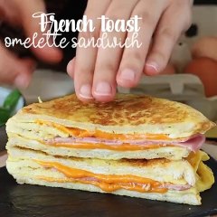 French toast omelette sandwich - egg sandwich hack
