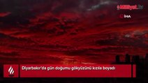 Diyarbakır’da gün doğumu gökyüzünü kızıla boyadı
