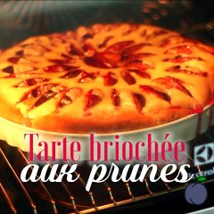 Tarte briochée aux prunes