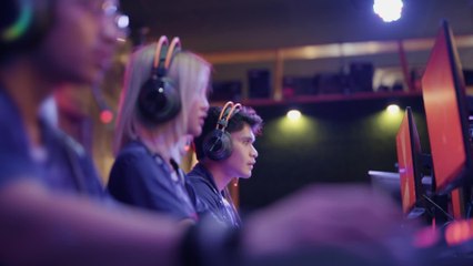 This woman saved her friend's life from an ocean away, here's what happened