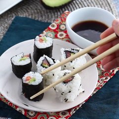 Räucherlachs und avocado-maki
