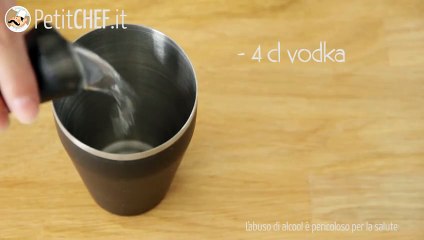 Laguna blue, il cocktail che unisce eleganza e storia