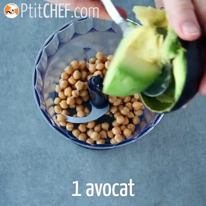 Hummus mit avocado