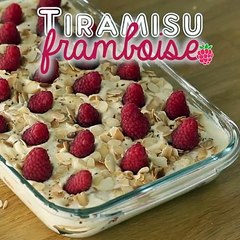 Einfaches und schnelles himbeer-tiramisu
