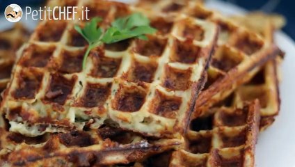 Waffle di patate con bacon e formaggio