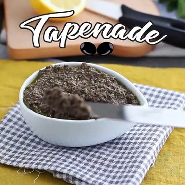 Schnelle tapenade mit schwarzen oliven