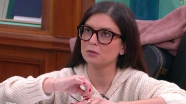 VOICI : Ce n'est pas la fête du slip ! : Lucie Bernardoni (Star Academy) agacée par l'attitude inacceptable des élèves, elle s'emporte