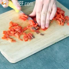 Soufflés mit geräuchertem lachs und frischkäse