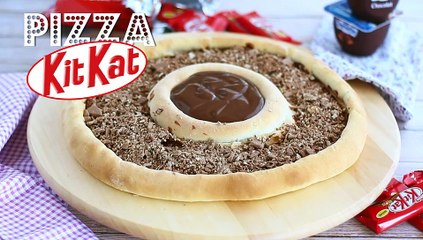Pizza aux kit kat et yaourt danette au chocolat