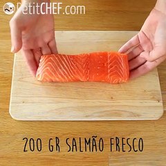 Tártaro/tartar/tartare de salmão com maçã verde