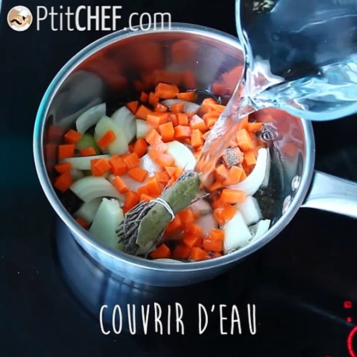 Kleines bohnenkraut mit linsen