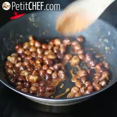 Domos de chocolate e avelã