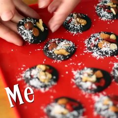 Mendiants, chocolats aux fruits secs