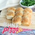 Buns pizza, petits pains fourrés au jambon et au fromage