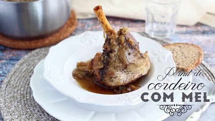 Pernil de cordeiro com mel e alecrim