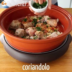 Tajine di agnello con prugne