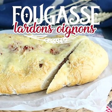 Fougasse aux lardons et aux oignons