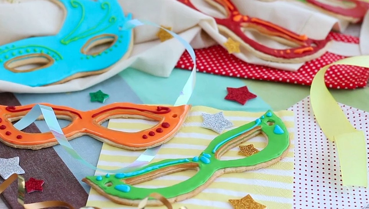 Máscaras de carnaval (biscoitos de carnaval)