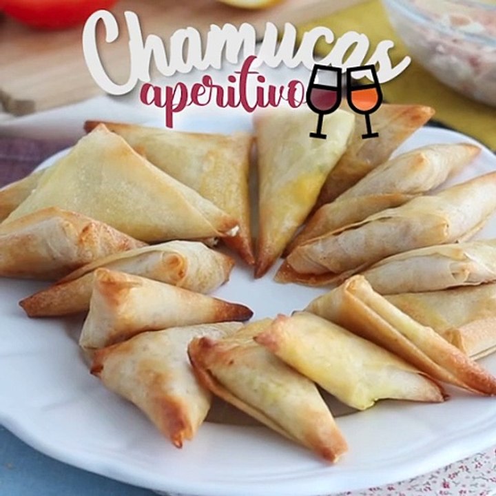 Chamuça de atum e tomate