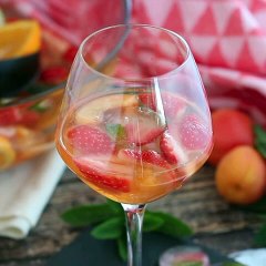 Sangria de vinho branco (sangria branca)