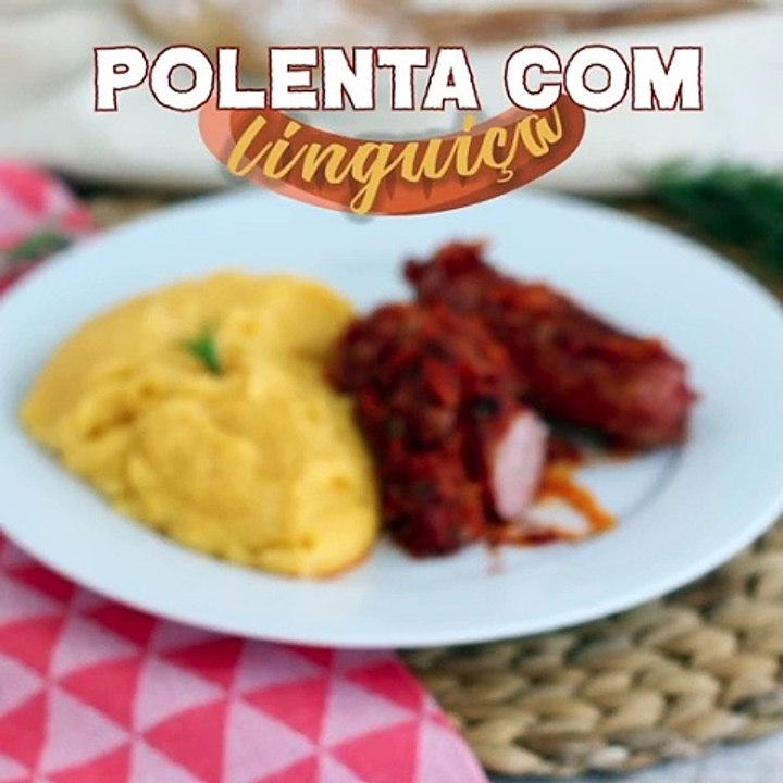 Polenta com linguiça defumada