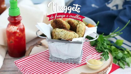 Nuggets de frango, ervilha e cenoura