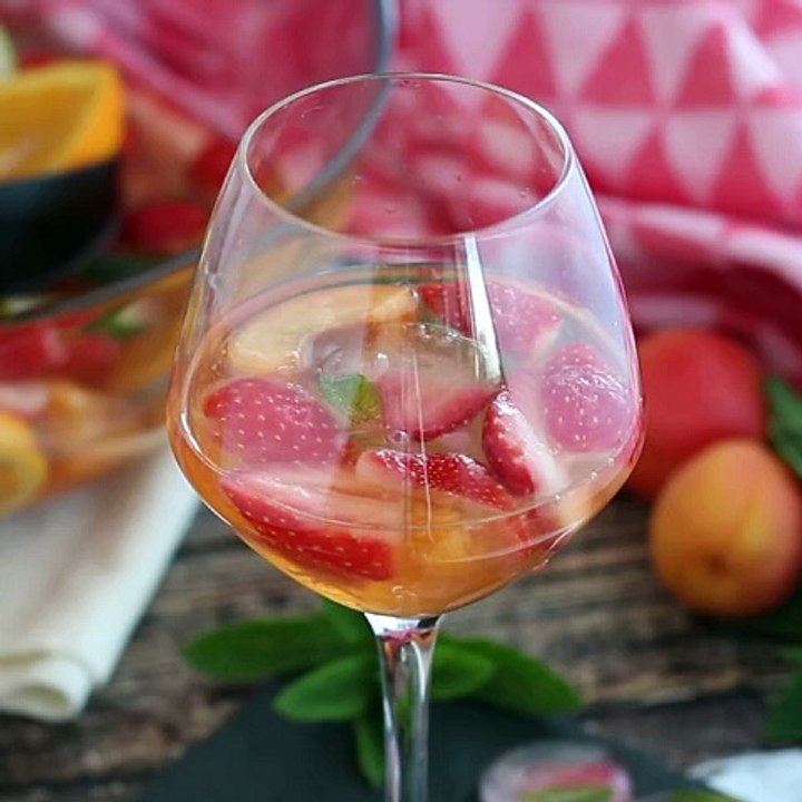 Sangria bianca - la ricetta completa per prepararla a casa