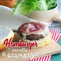 Cheeseburger con pancetta e cipolla