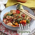 Wok de legumes e camarões