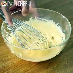 Tiramisù monoporzione con biscotti secchi e caramello al burro salato