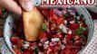 Salsa mexicana pico de gallo e doritos caseiros