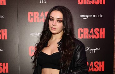 Charli XCX  s'est fiancée à George Daniel