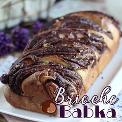 Babka con cioccolato e nocciole