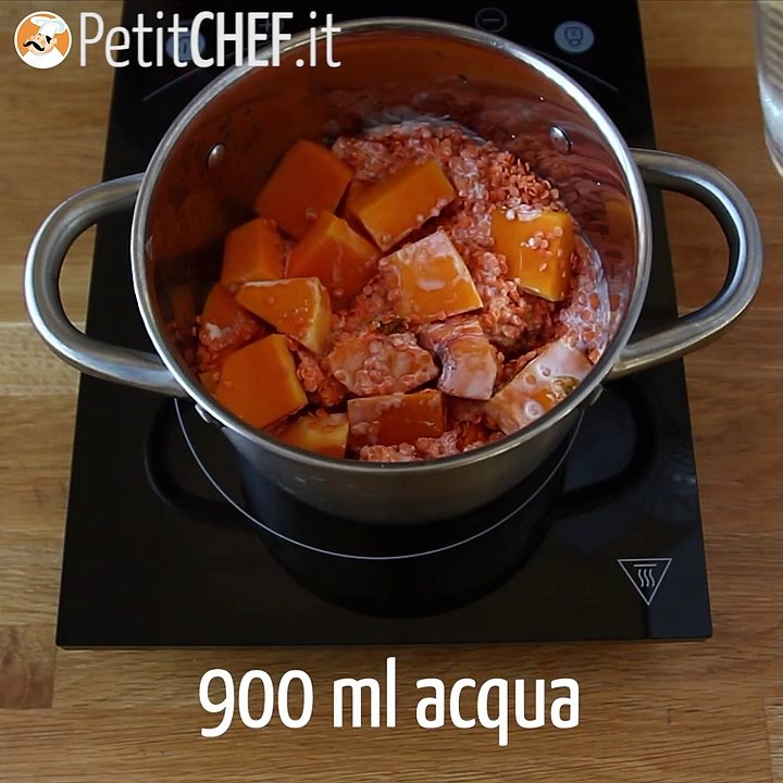 Zuppa di lenticchie corallo e zucca