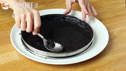 Torta oreo con ganache al cioccolato senza cottura