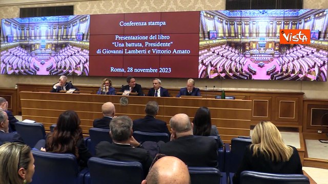 Una battuta presidente , Berlusconi visto dai cronisti di strada nel libro di Amato e Lamberti