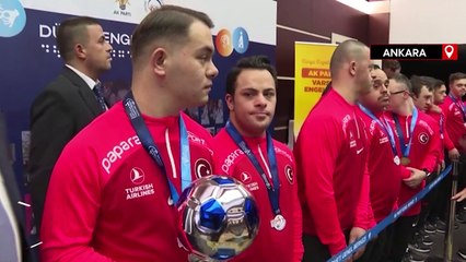 Cumhurbaşkanı Erdoğan'ın Futsal Milli Takımı ile eğlenceli anları