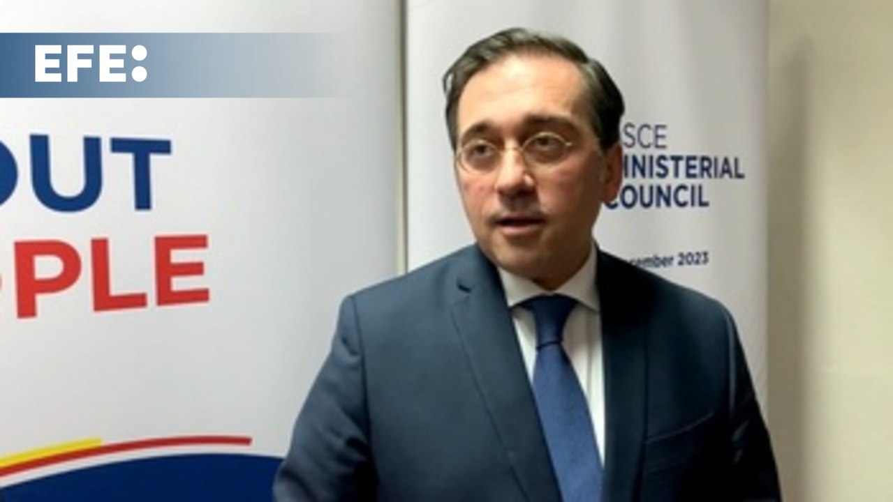 Albares acusa a Vox y al PP de esparcir bulos sobre el Gobierno y Hamás