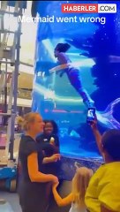 Denizkızının kostüm kuyruğu akvaryuma sıkışınca az daha  boğuluyordu