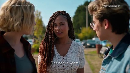 Espíritos na Escola Trailer Legendado