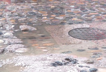 Más de 24 horas duró derrame de aguas negras en la 1ro de Mayo