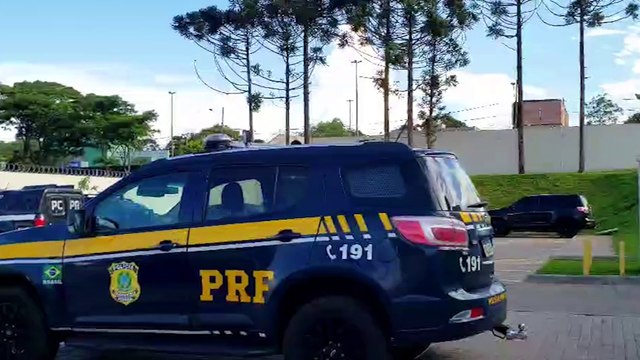 PRF prende motorista na BR-277 por embriaguez ao volante
