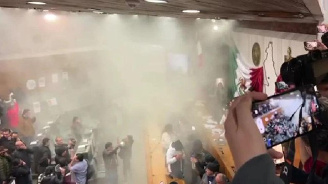 Las reacciones políticas a los disturbios que se presentaron en el Congreso de Nuevo León