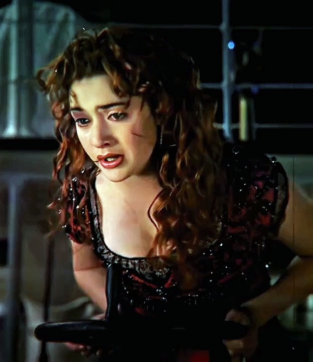 Titanic rose Only 18+  edit.
