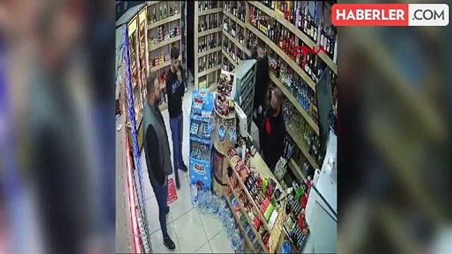 Esneyurt'ta Tekel Bayiine Silahlı Saldırı: Güvenlik Kamerası Görüntüleri Ortaya Çıktı