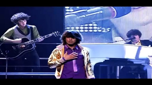 Jonas Brothers — When You Look Me in the Eyes (only the Jonah Brothers). (2008)