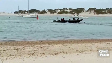 İspanya kıyılarında insan kaçakçılarının zorbalığı… Göçmenleri denize ittiler
