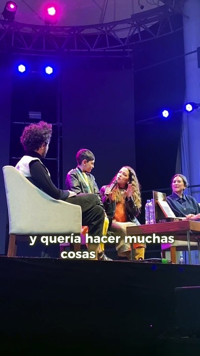Pequeño fan de Natalia Lafourcade cumple su sueño de conocerla