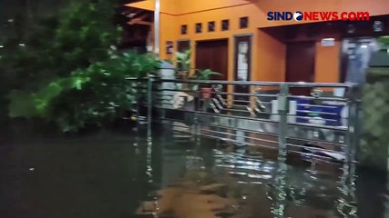 Ratusan Rumah Warga Terendam Banjir Akibat Meluapnya Kali Jantung Depok
